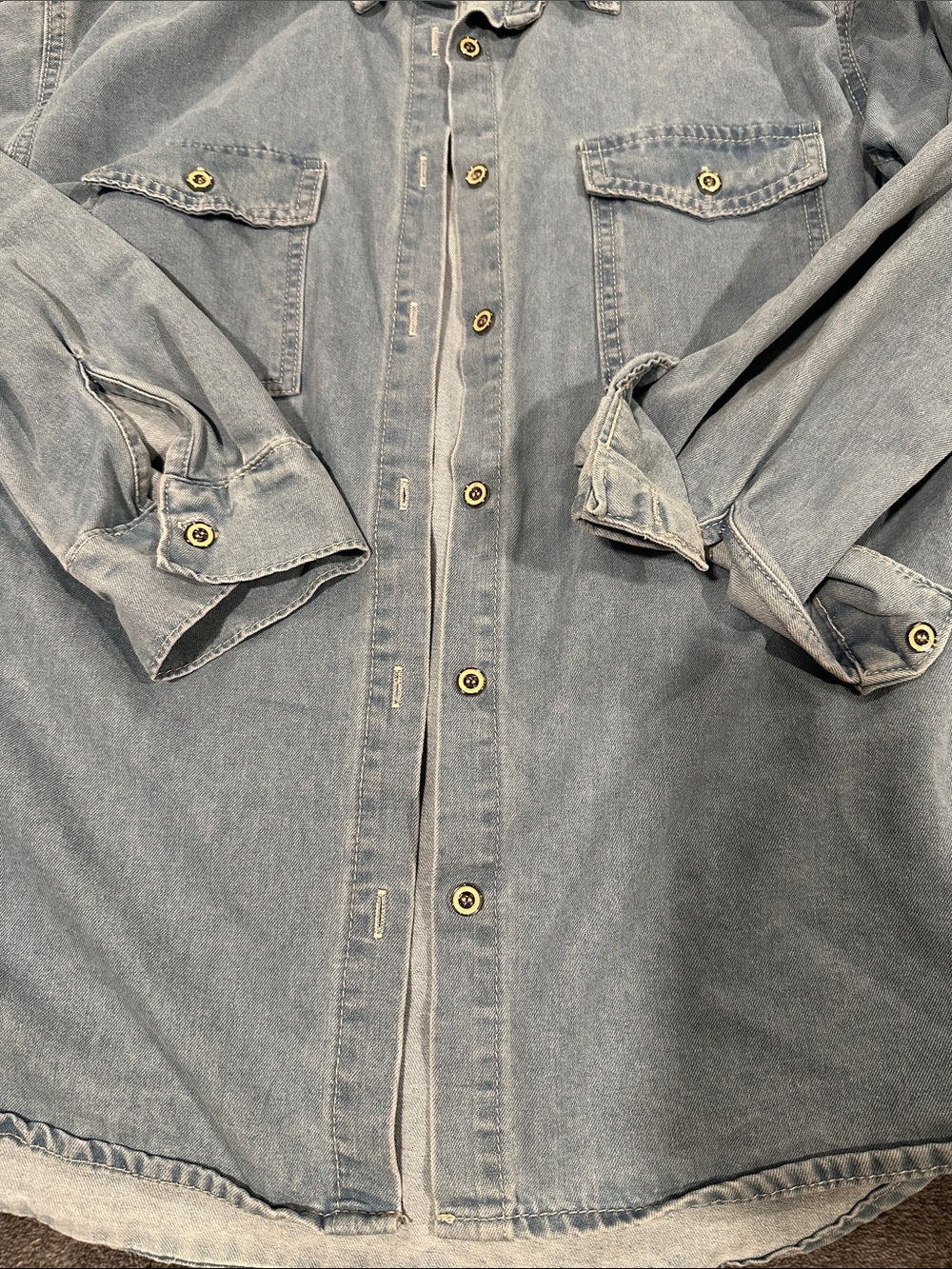 Light Blue Denim Button-Front Shirt. Size medium - Picture 7 of 14